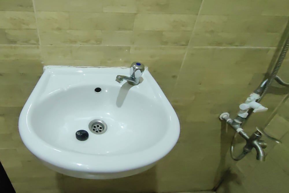 Inn Ka Kay Mame near SM City Puerto Princesa Standard Double Room 12