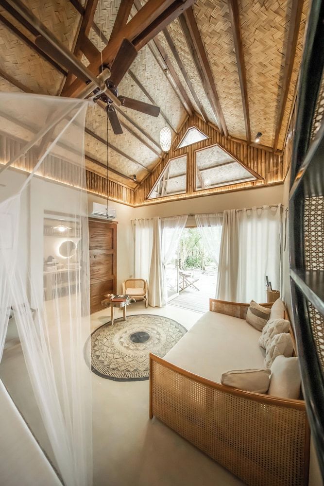 The Beach House Ocam Ocam Exclusive House, Sea View, Beachfront 20