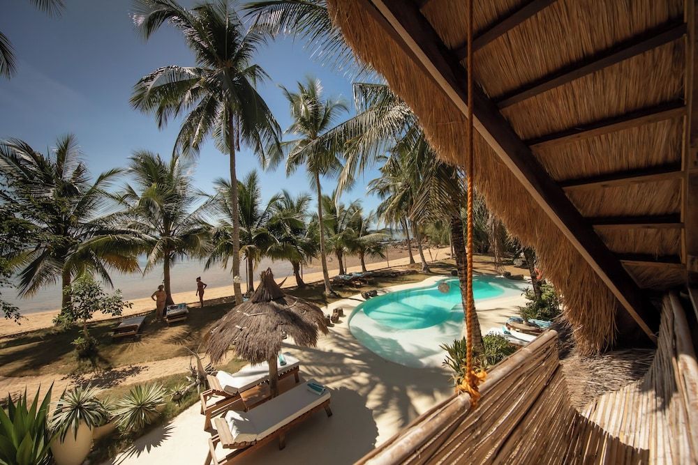 The Beach House Ocam Ocam Exclusive House, Sea View, Beachfront 65