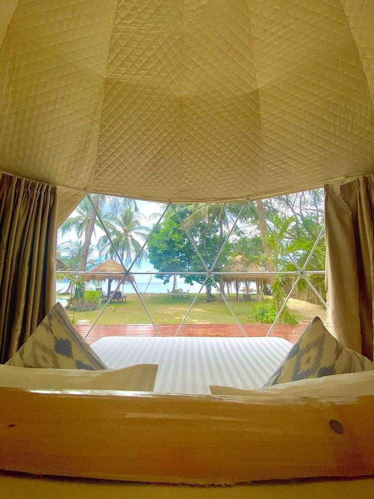 The Beach House Ocam Ocam Panoramic Tent, 1 King Bed, Air conditioning, Sea View 4