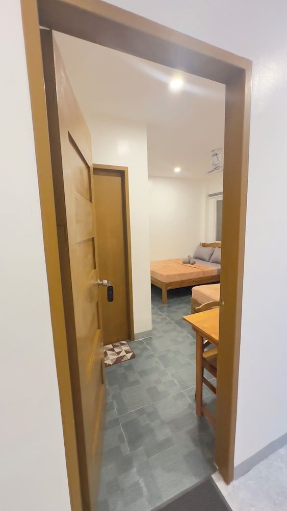 The Palawans Place-b&b Comfort Room, Non Smoking, Balcony 7