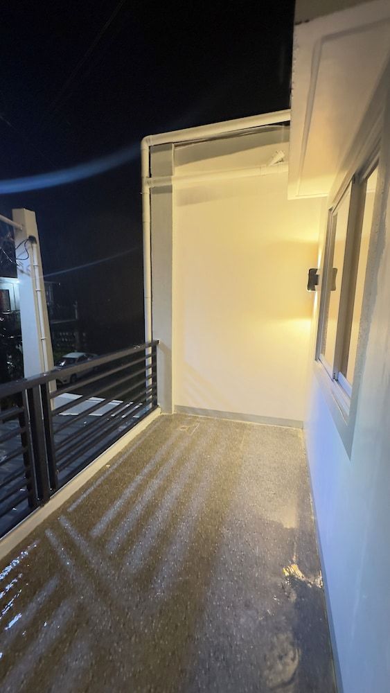 The Palawans Place-b&b Comfort Room, Non Smoking, Balcony 8