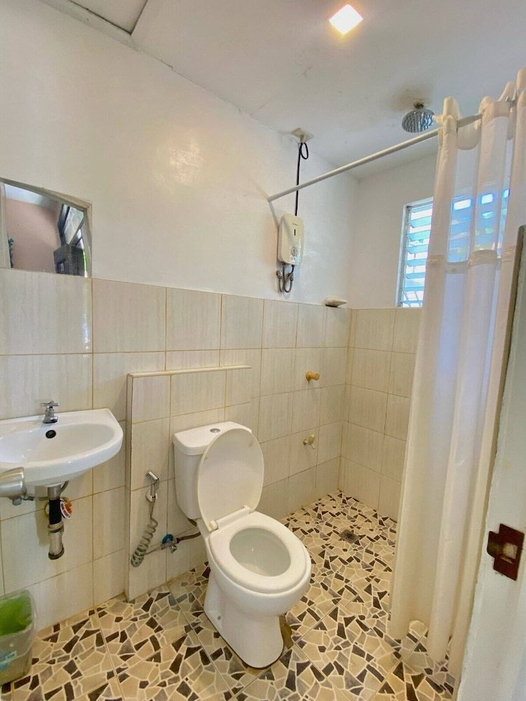 AltaVista Beach Resort Samal powered by Cocotel Deluxe Family Room 10