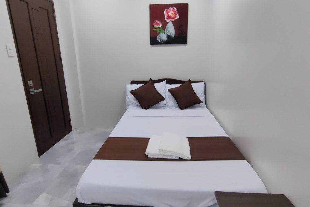 Jmorino Pension House Palawan City Center Double Room 3