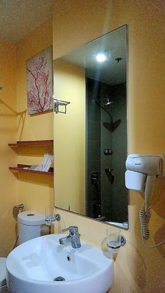 Davao Central Suites Studio Suite, City View 2