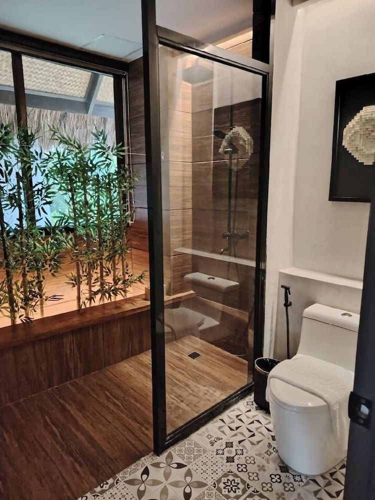 Station One Beach Resort El Nido Deluxe Suite, Pool View 7