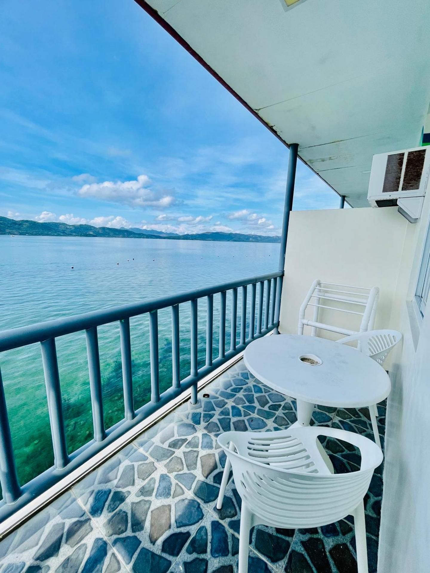 King Bed Room with Sea View