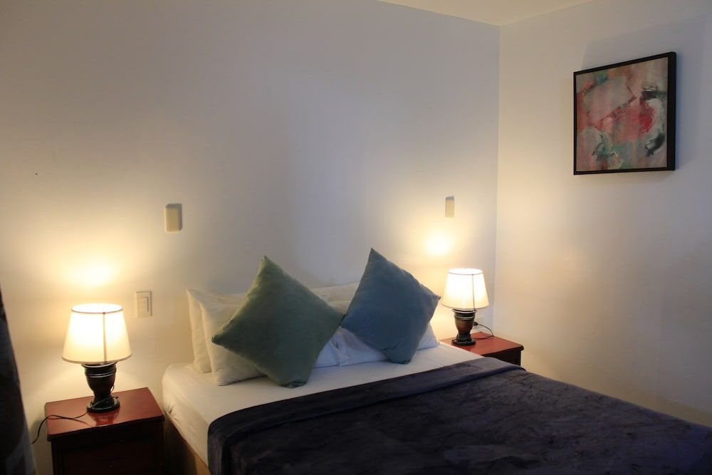Standard Room, 1 Queen Bed