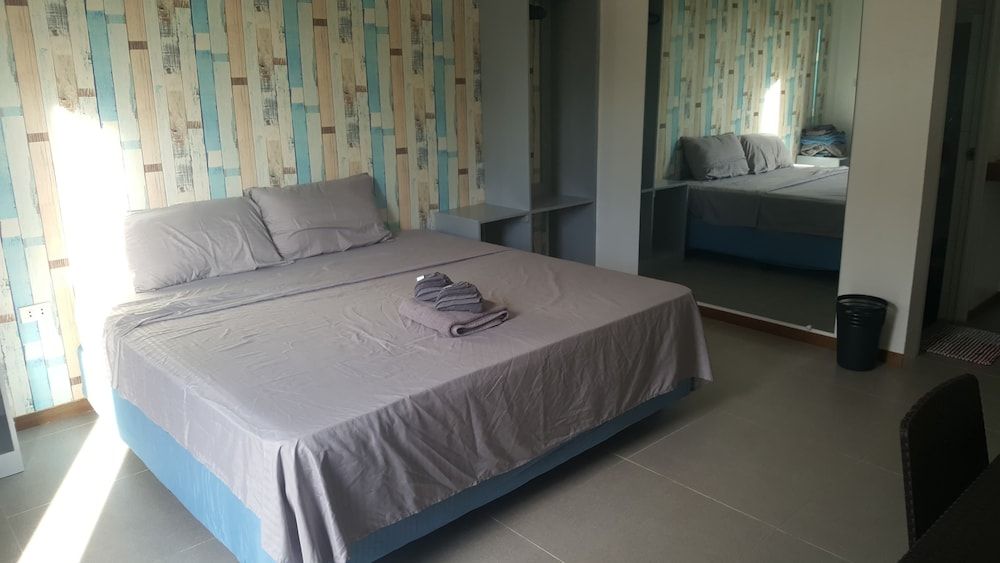 King Size Fan Room with Oceanview Balcony