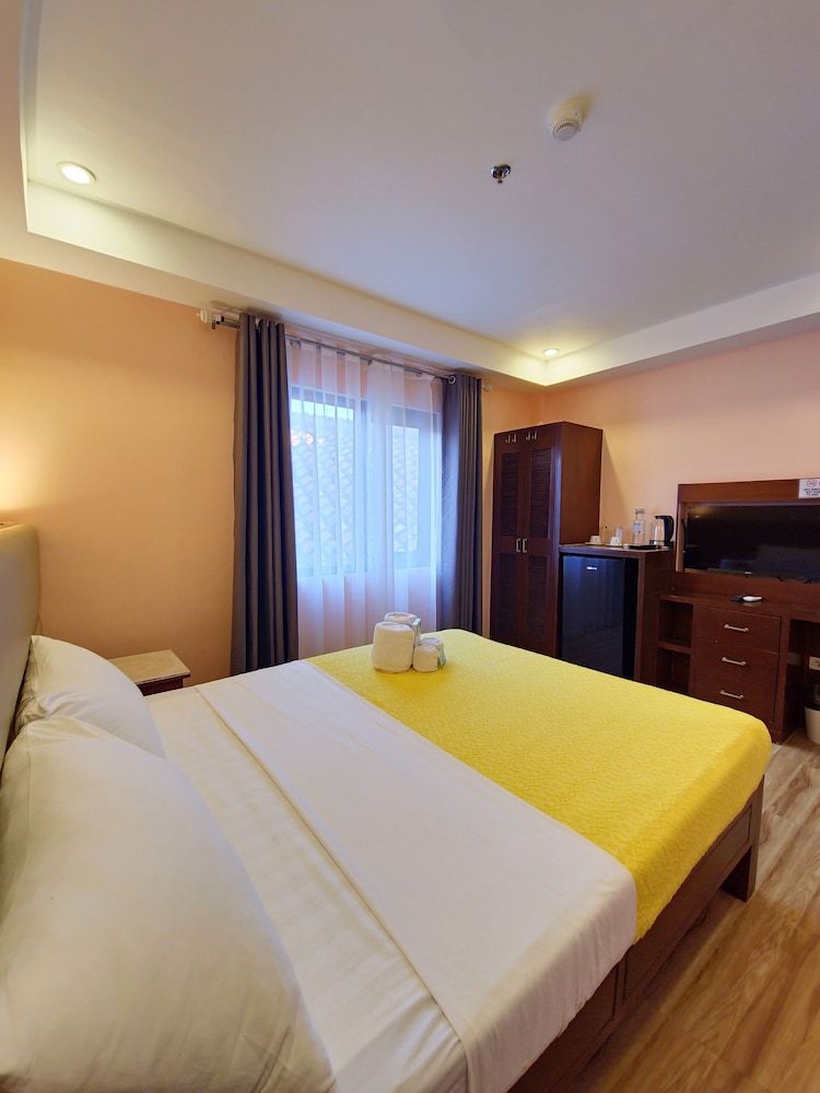 Hotel Mercante Deluxe Double Room 2