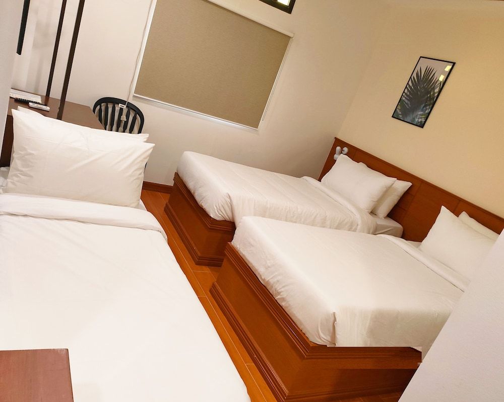 LaVie Hotel Vigan Deluxe Double or Twin Room, 2 Twin Beds 4