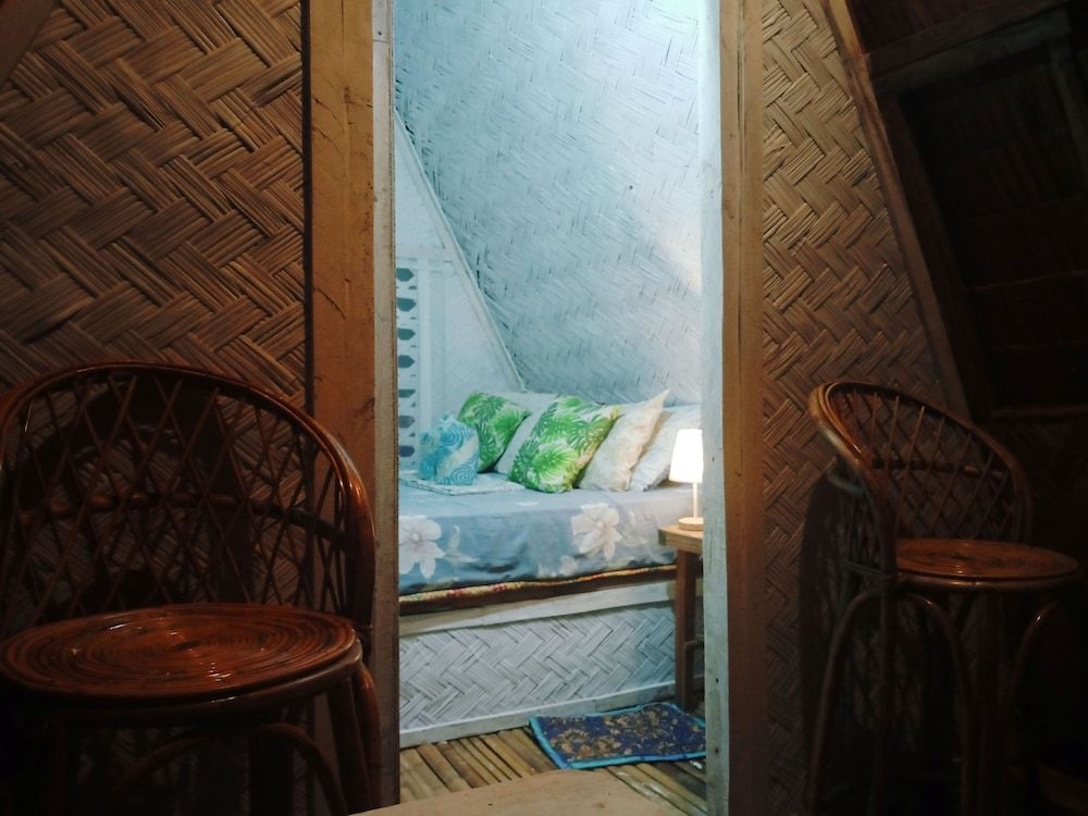 Amwani Breeze Comfort Cottage, 1 Queen Bed, Shared Bathroom, Partial Sea View 10