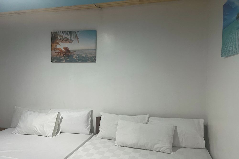 Brenmariel Tourist Inn El Nido Palawan Family Room 3