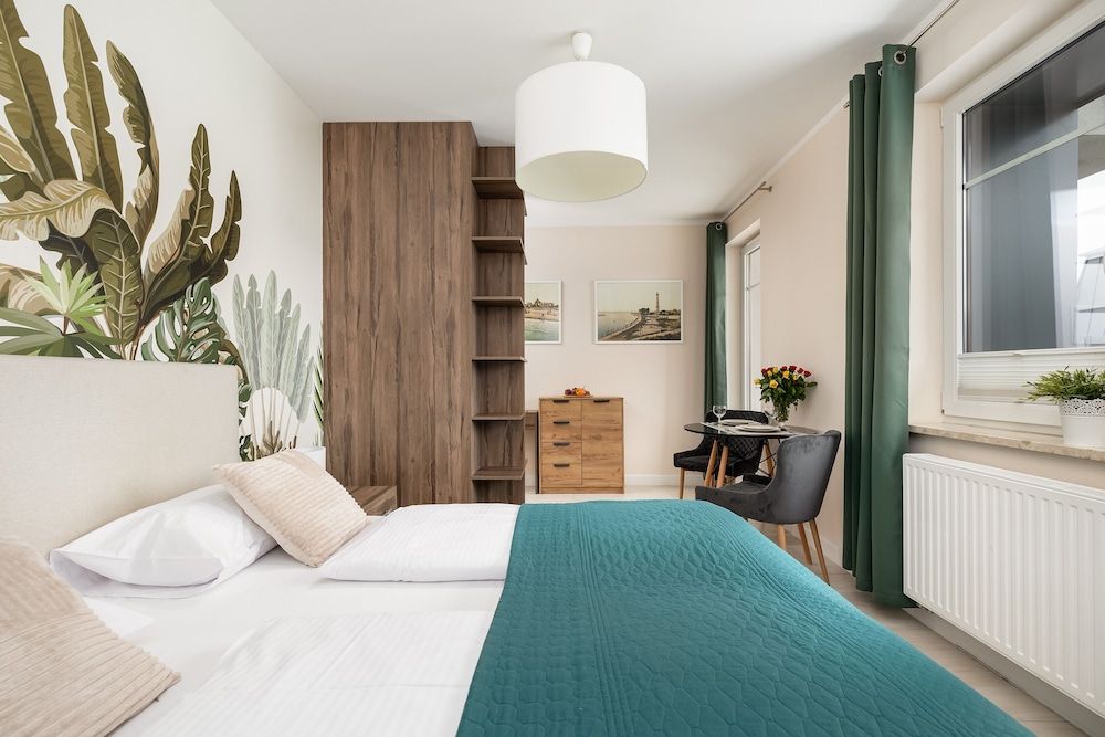 Studio, Balcony, Beachside