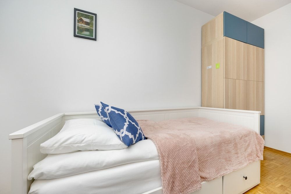 Apartment, 3 Bedrooms, 2 Bathrooms