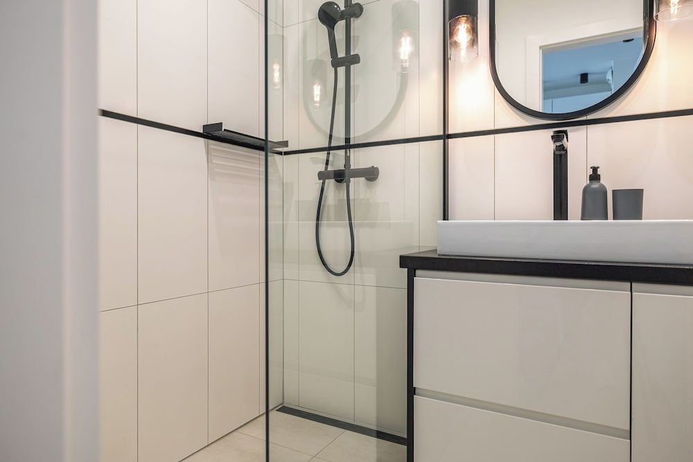 Aura 40 by Q4 Apartments Comfort Studio Suite, 1 Double Bed with Sofa bed, Non Smoking 13