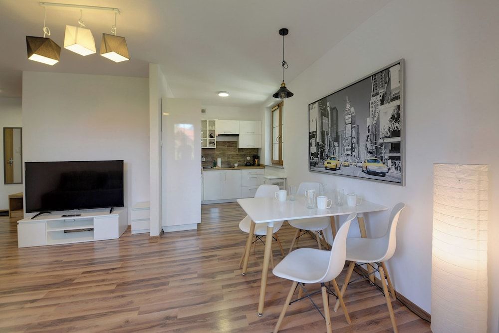 RentPlanet - Apartamenty Nadrzeczna