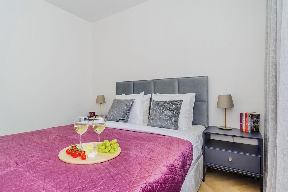 Comfort Apartment, City View