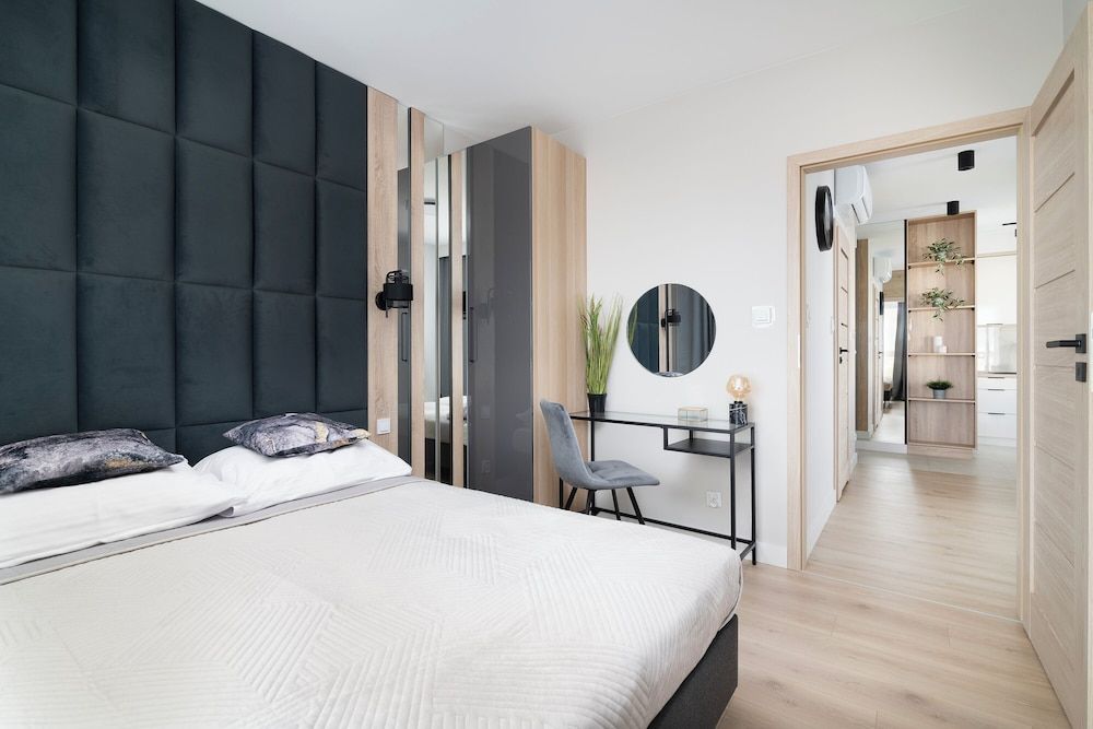 EASY RENT Apartments- Kompozytorów 7 Luxury Apartment, 2 Bedrooms, Balcony, City View 5