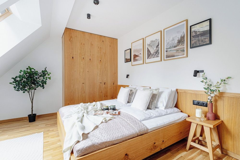 Superior Apartment, Balcony, Mountain View