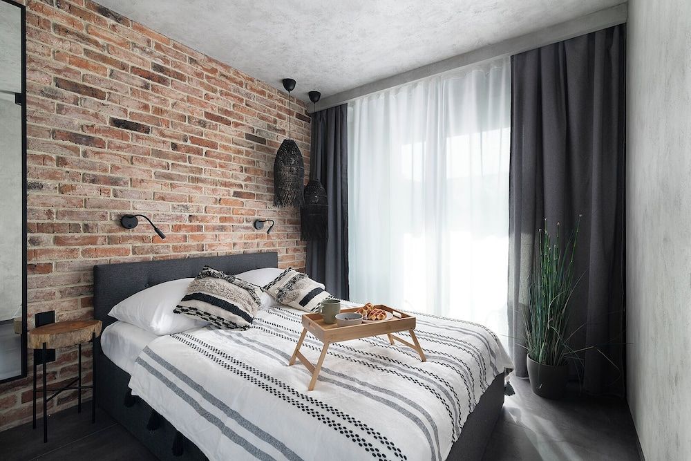 City Apartment, Balcony, City View