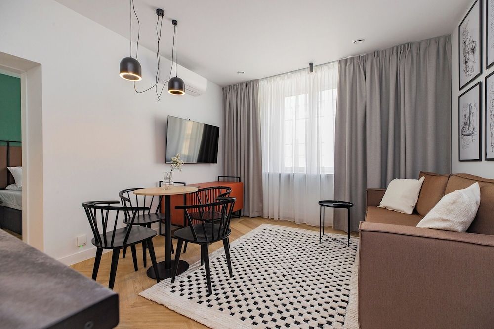Classic Apartment, Balcony, City View