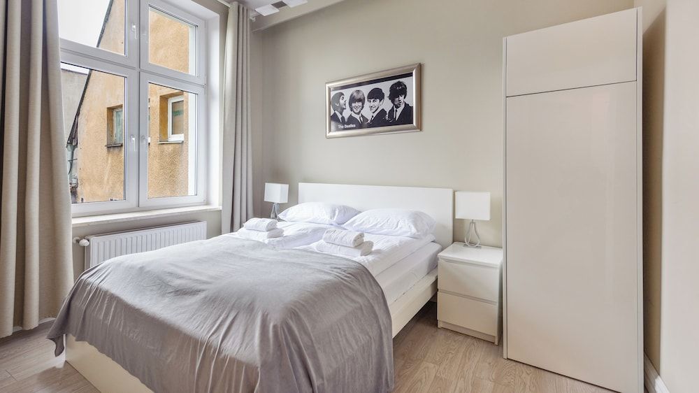 Apartment (2A)