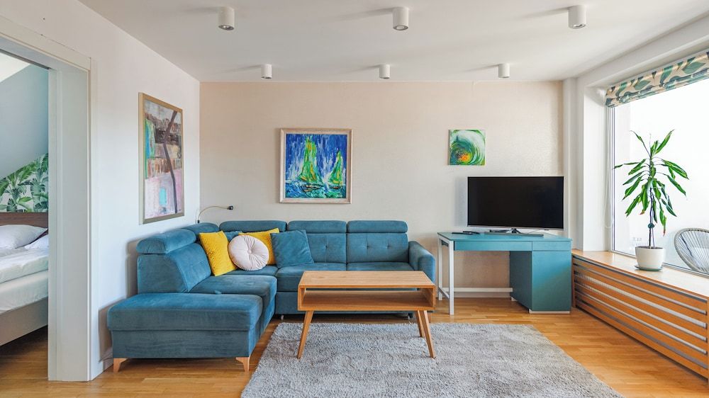 Apartment (18)