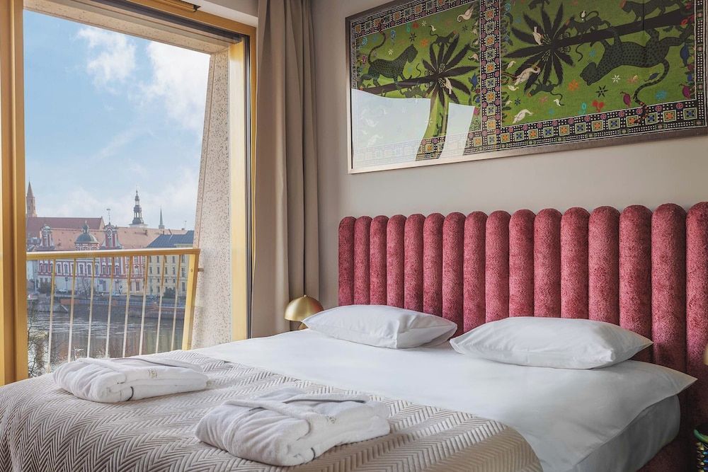 Boulevard Drobnera Residence Apartment with jacuzzi Deluxe with river view 3