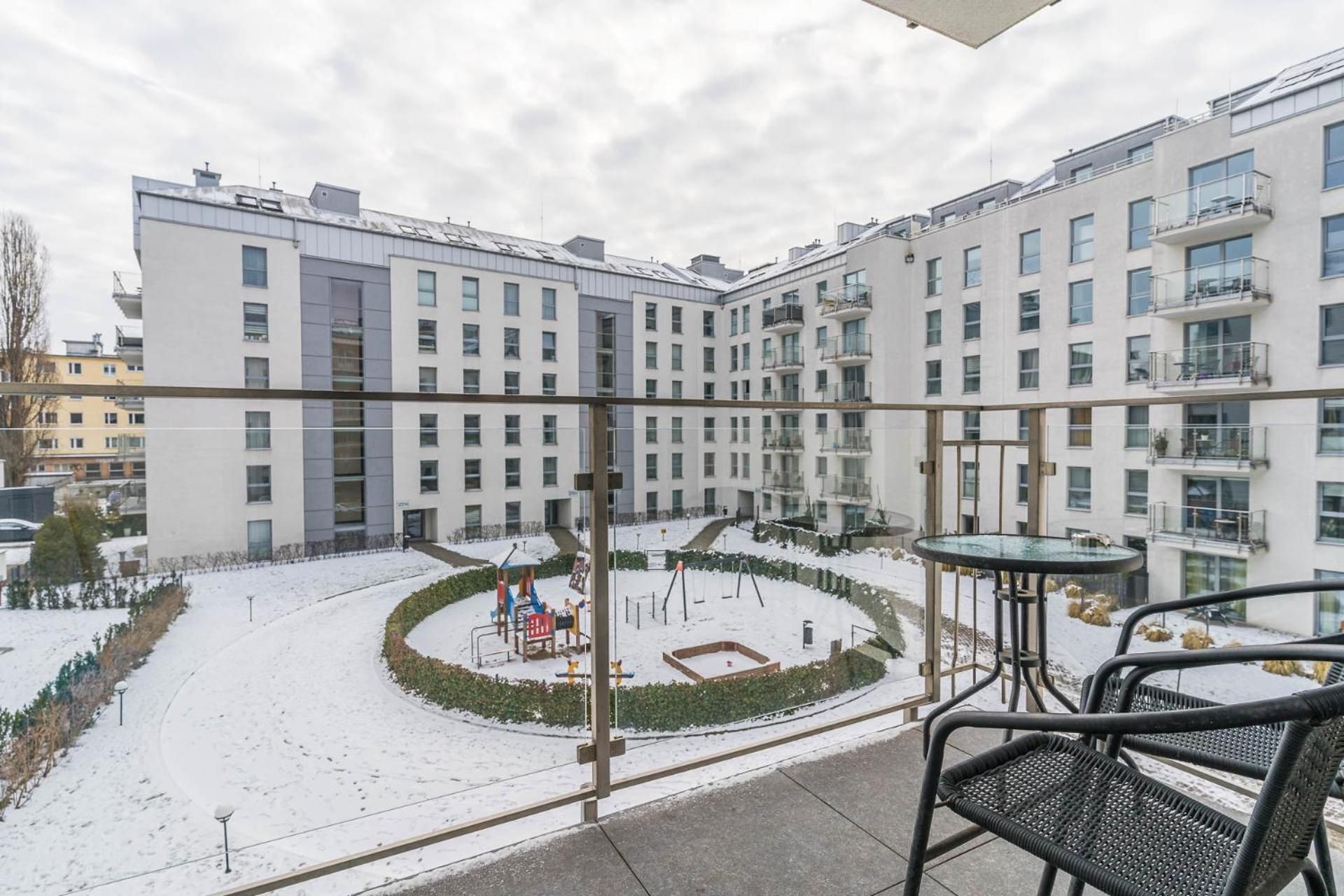 Double Room with Balcony (3 Adults)
