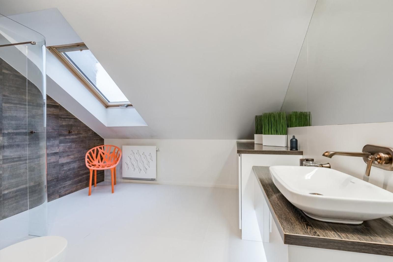 Superior One-Bedroom Apartment with Balcony