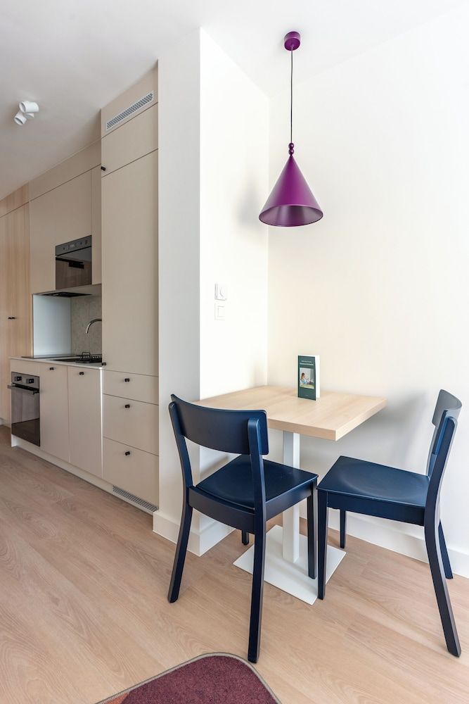 Compact River Side Studio