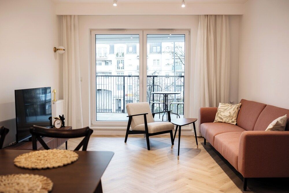 Apartment, Balcony