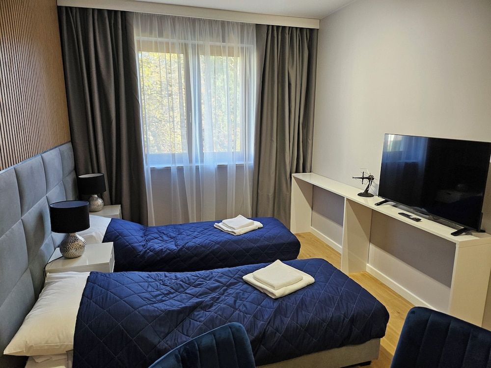 Aparthotel Warszawa Deluxe Apartment, City View 3