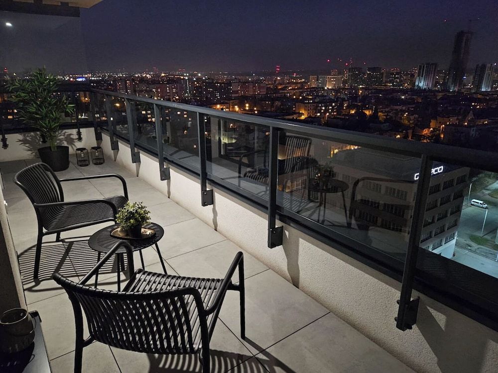 Sky by Kairos Apartments Luxury Apartment, Balcony, City View 40