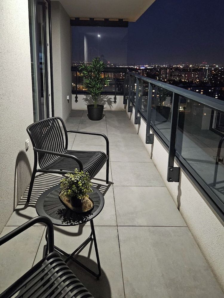 Sky by Kairos Apartments Luxury Apartment, Balcony, City View 31