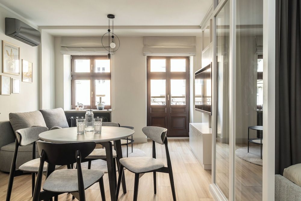 Apartment, Balcony, City View