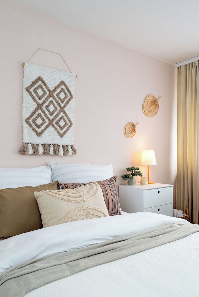 Opal - by Kairos Apartments Comfort Apartment, City View 4