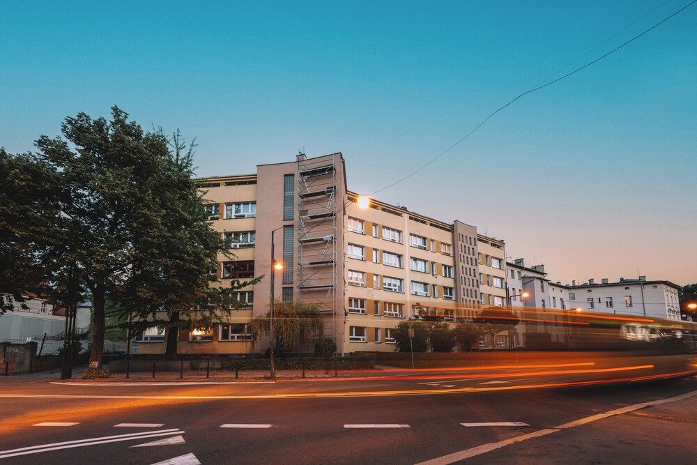 Opal - by Kairos Apartments Comfort Apartment, City View 14