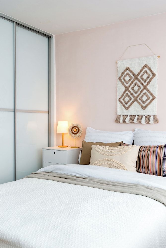 Opal - by Kairos Apartments Comfort Apartment, City View 5