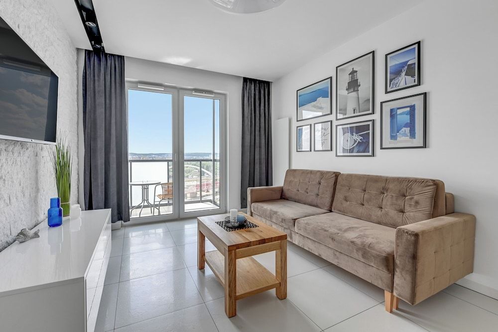 Classic Apartment, City View