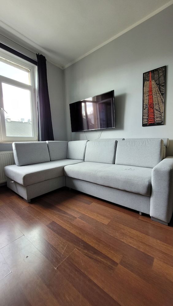 Art Dreams Chmielna 14 Comfort Studio Suite, City View 4