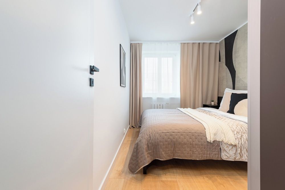 New York by Kairos Apartments Deluxe Apartment, Balcony, City View 7