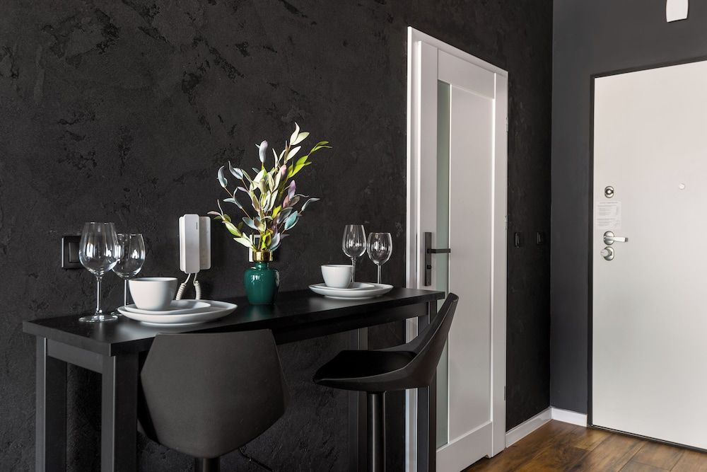 Manhattan by Kairos Apartments Luxury Apartment, Balcony, City View 9