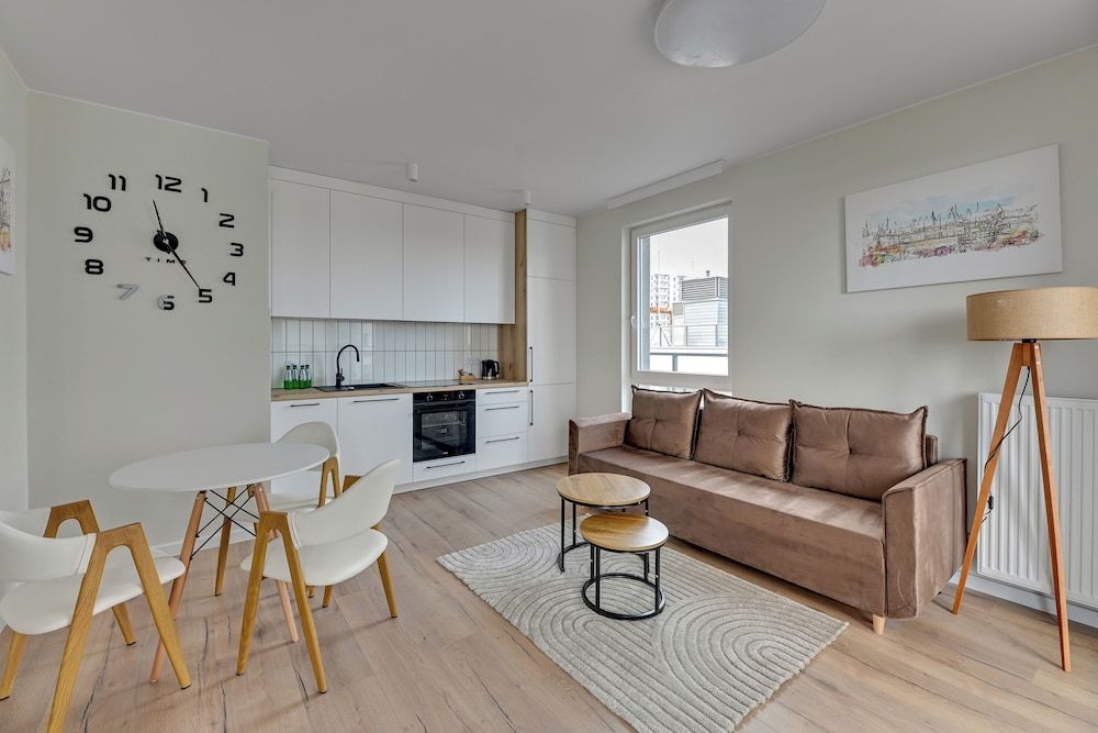 Horizon 88 - SeaView by Grand Apartments Comfort Apartment, Balcony, City View 8