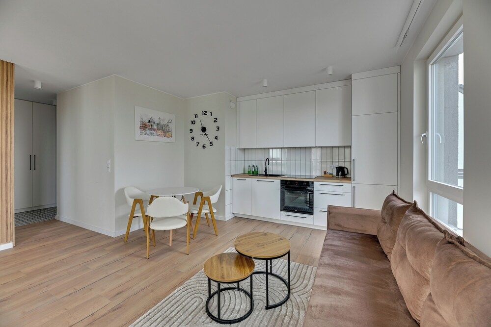 Horizon 88 - SeaView by Grand Apartments Comfort Apartment, Balcony, City View 7