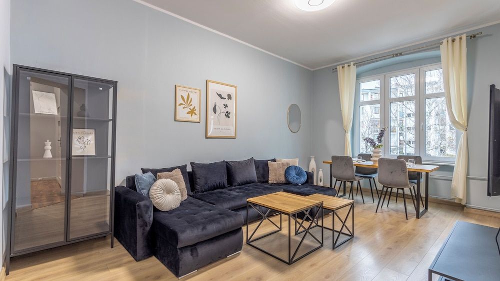 Apartment (6)