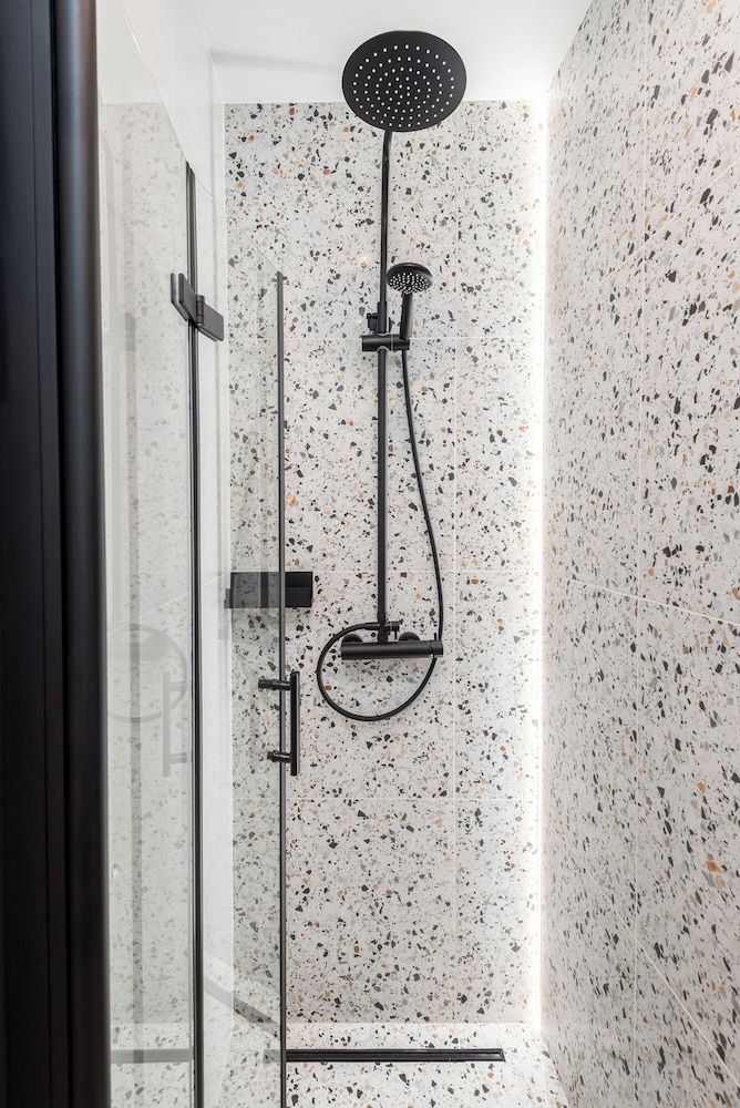 Diamond - by Kairos Apartments Comfort Apartment, City View 22