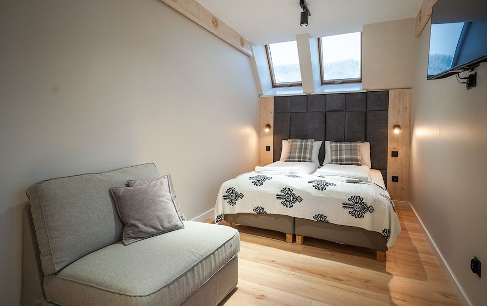 Apartment (3A)