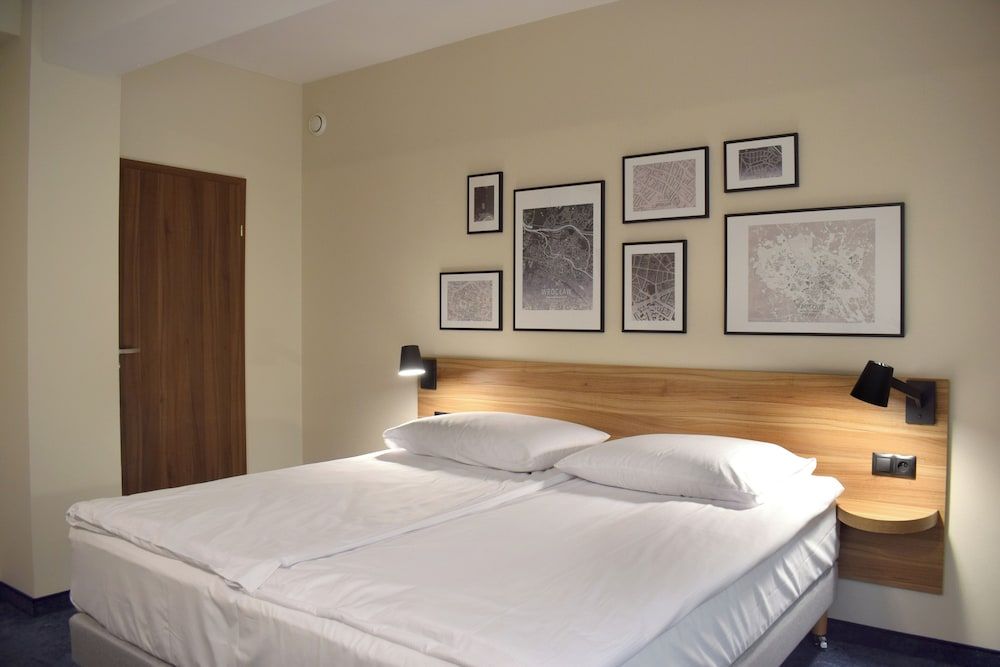 Tulip Hotels - Wroclaw Centre Suite, 1 King Bed 2